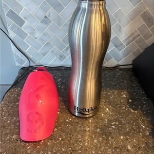 H2O4K9 Stainless Steel Water Bottle with Pink Cap